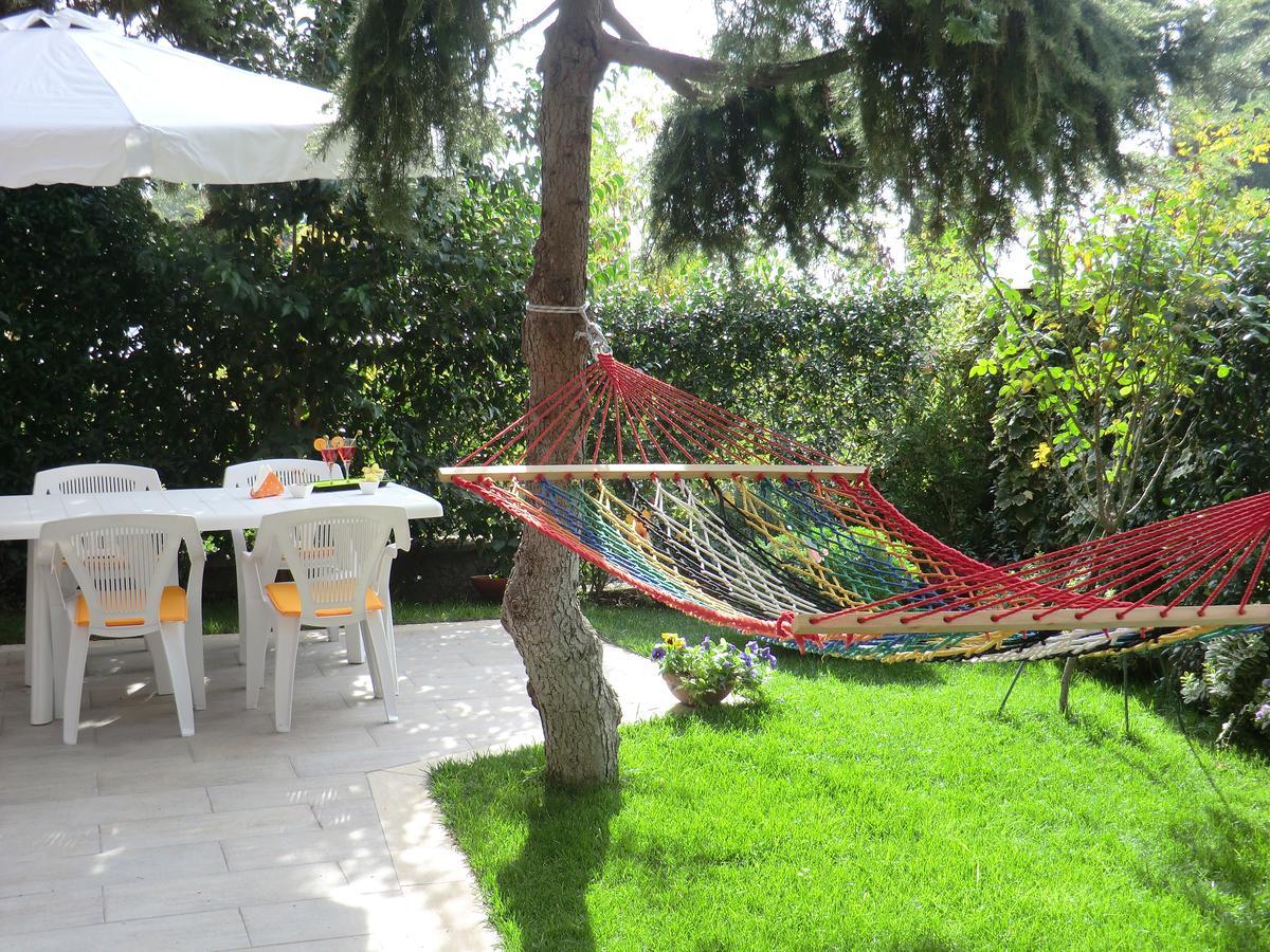 Il Giardino Di Alisa Panzió Tivoli Kültér fotó